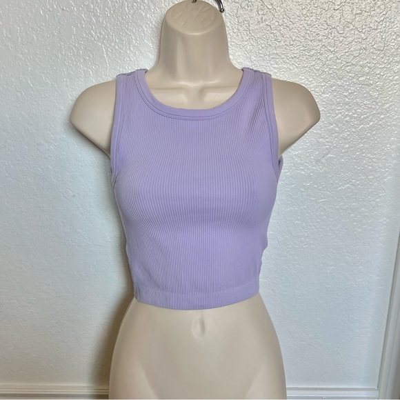 Aritzia Tops - Aritzia Sunday Best Rib Seamless Shirley Tank